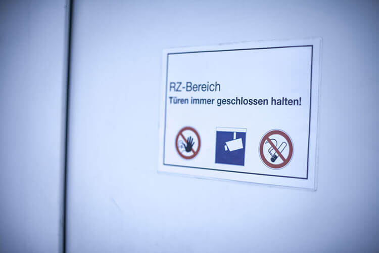 Rechenzentrum Duesseldorf Sicherheit Zugangssystem